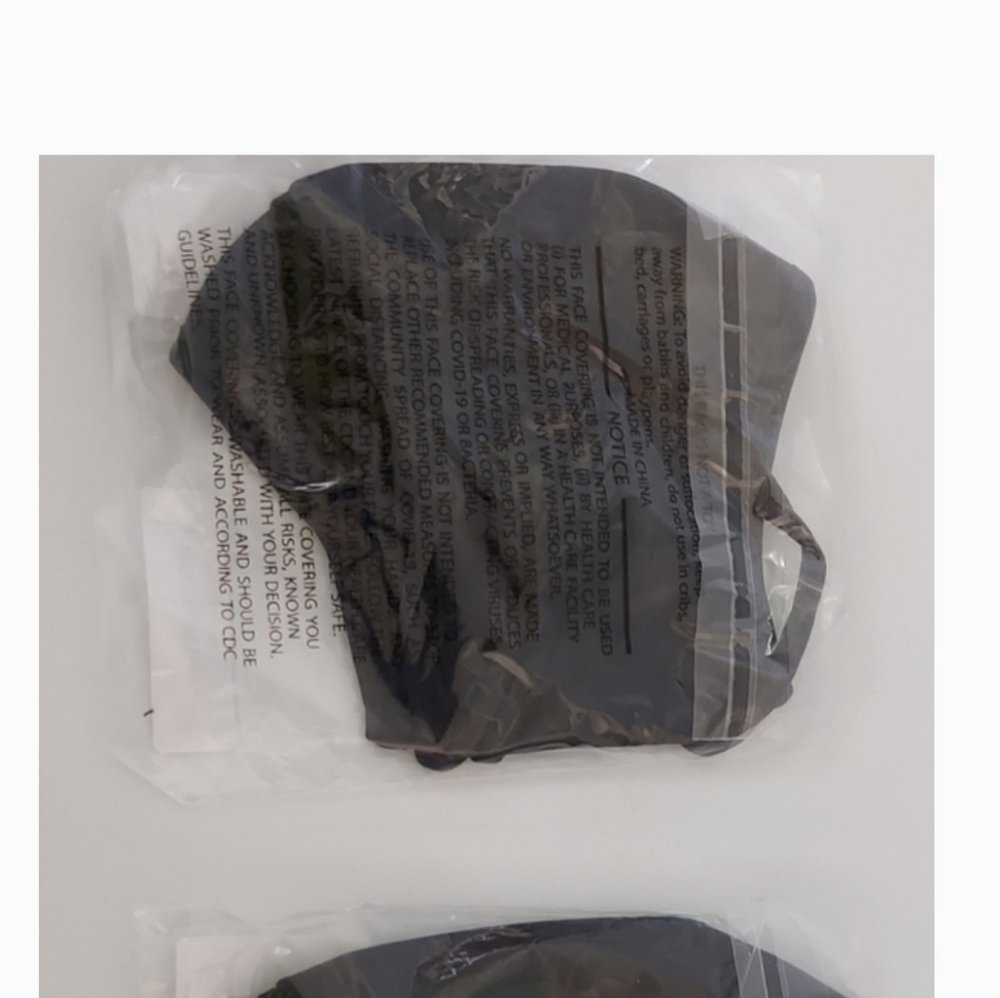 T-mobile Face Mask - Picture 3 of 9